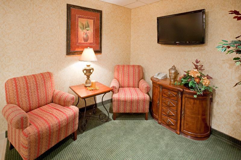 Candlewood Suites Tyler By Ihg Bagian luar foto