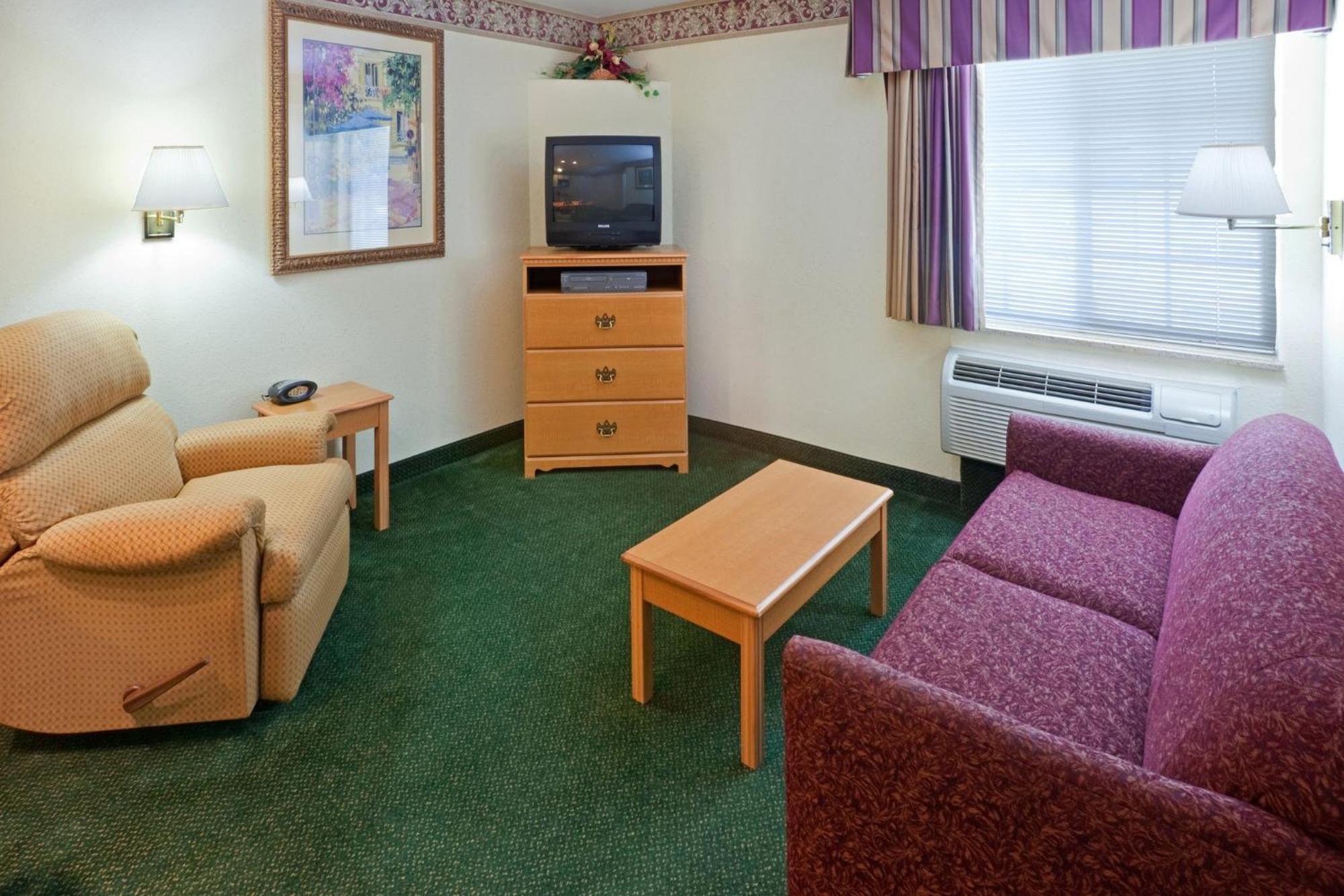 Candlewood Suites Tyler By Ihg Bagian luar foto