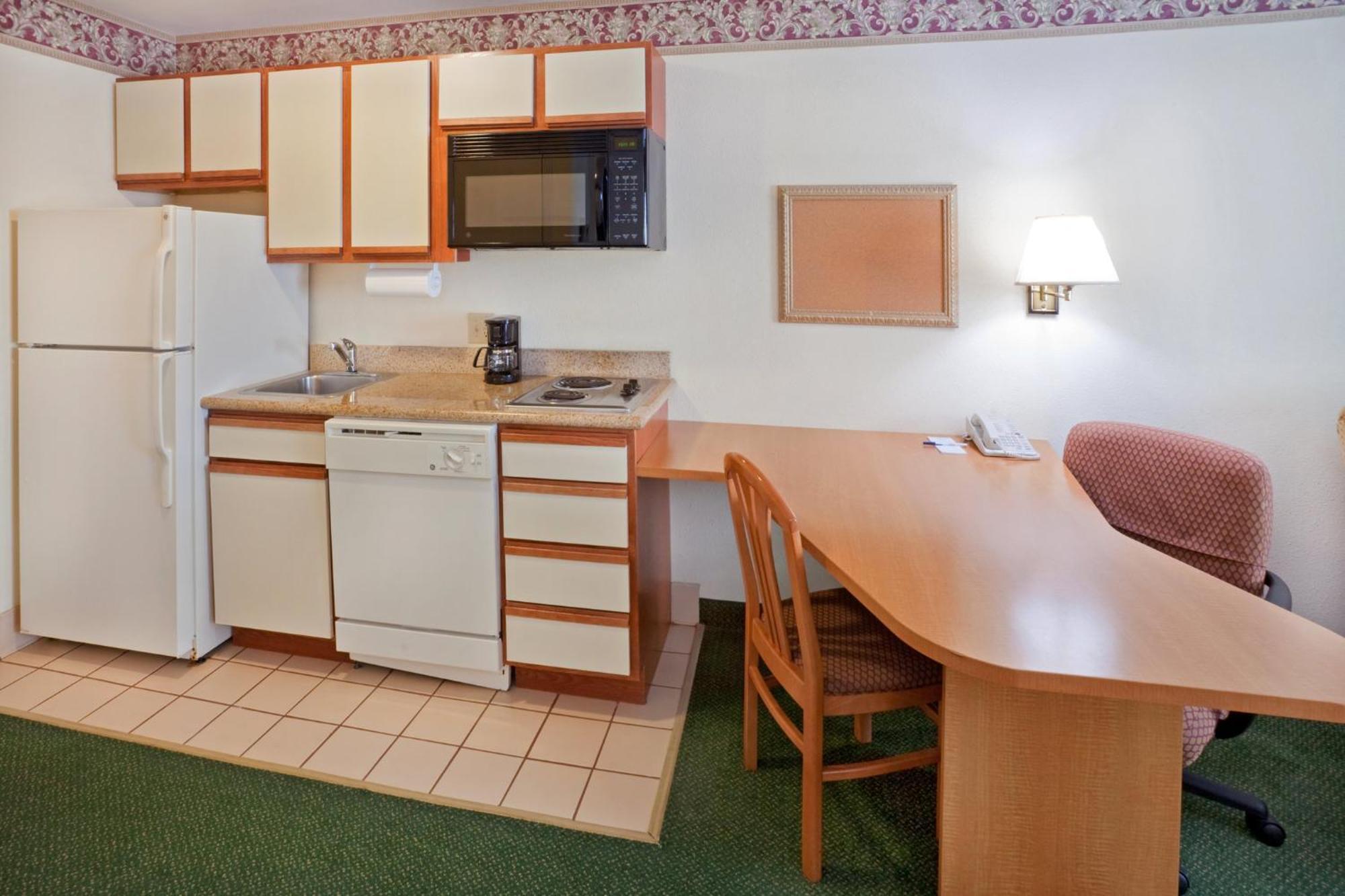 Candlewood Suites Tyler By Ihg Bagian luar foto